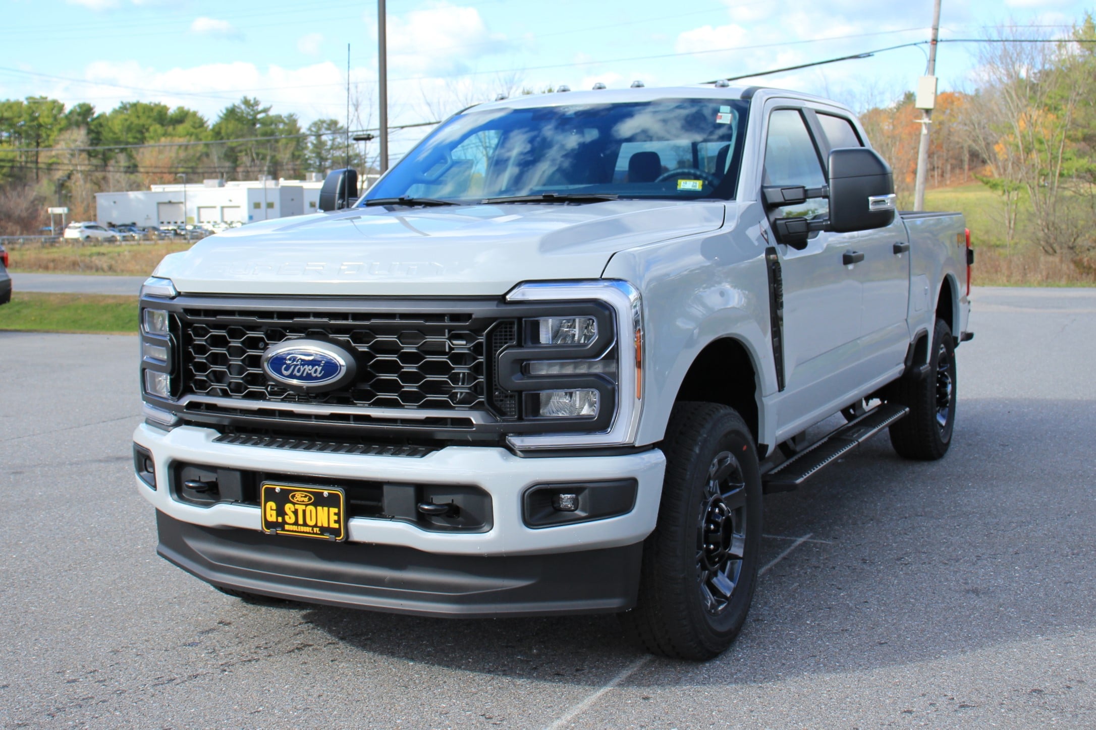2026 Ford F-350 Super Duty XL's photo