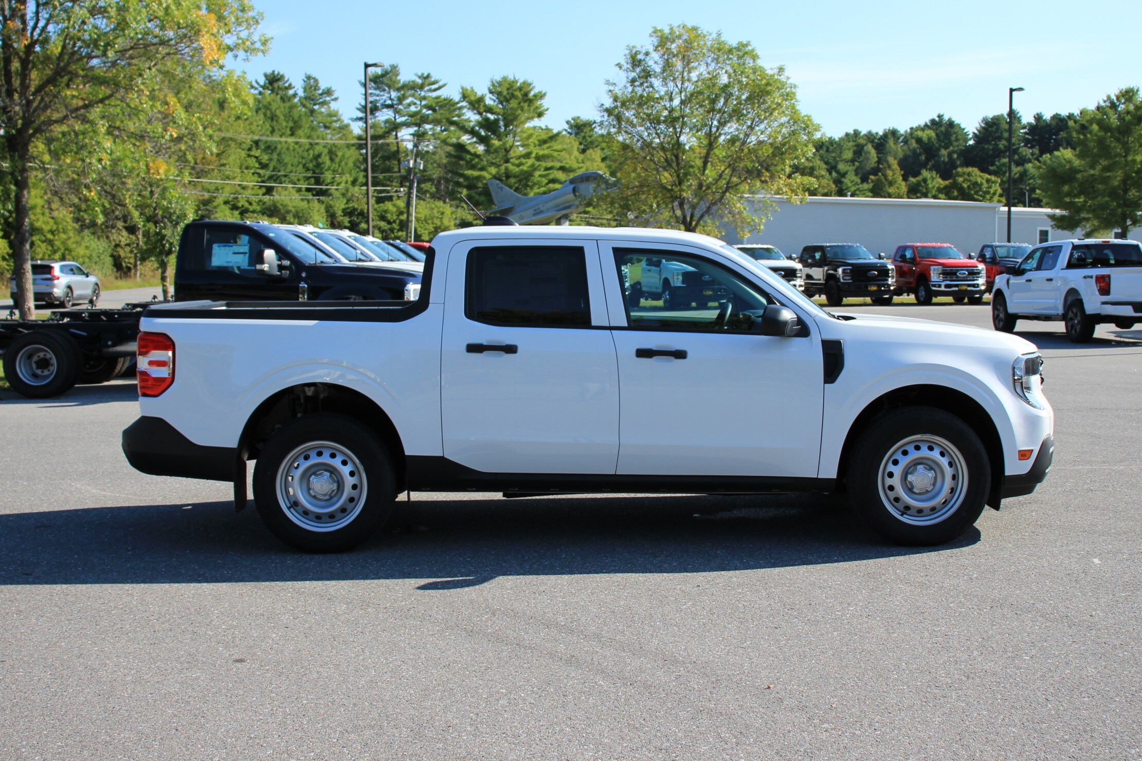 2025 Ford Maverick XL photo 4