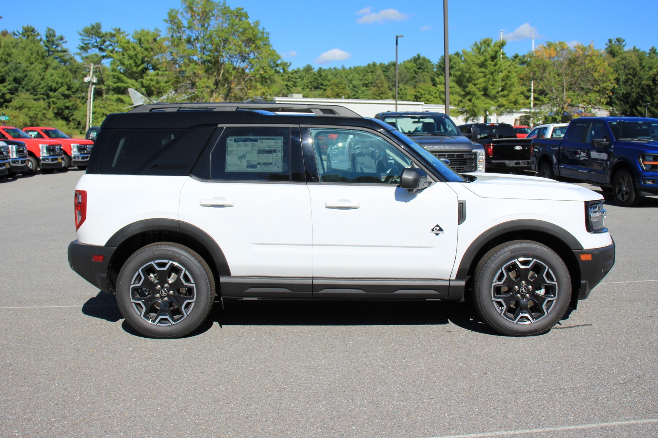 2025 Ford Bronco Sport Outer Banks photo 4