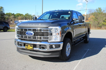 2026 Ford F-350 XLT Truck Crew Cab