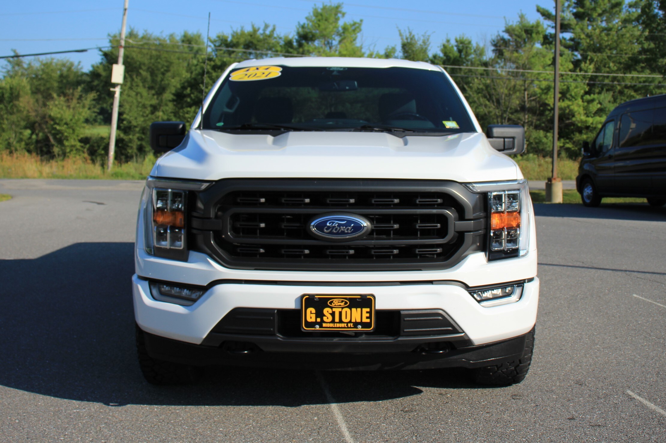 2021 Ford F-150 XLT photo 2