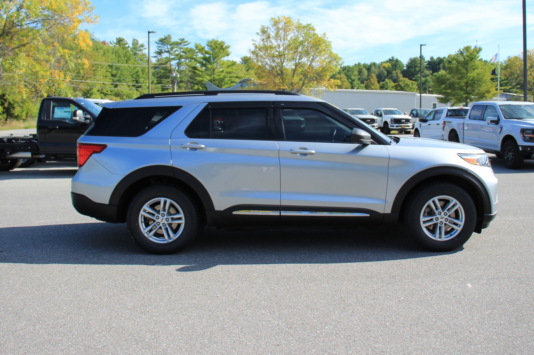 2022 Ford Explorer XLT photo 3