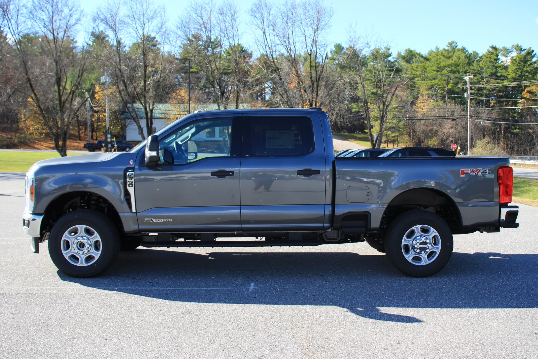 2026 Ford F-350 Super Duty XLT - Photo 8