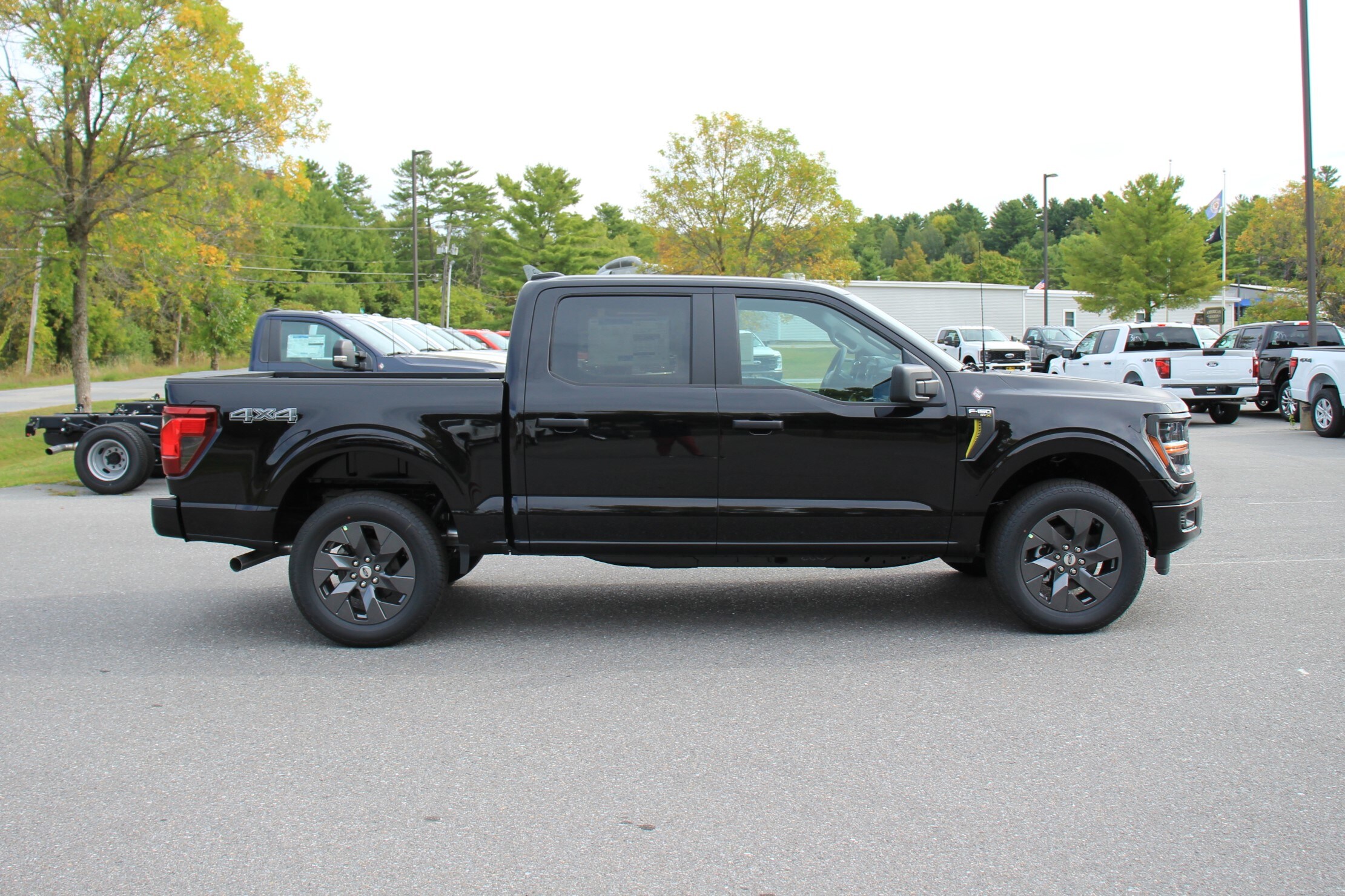 2025 Ford F-150 STX photo 3