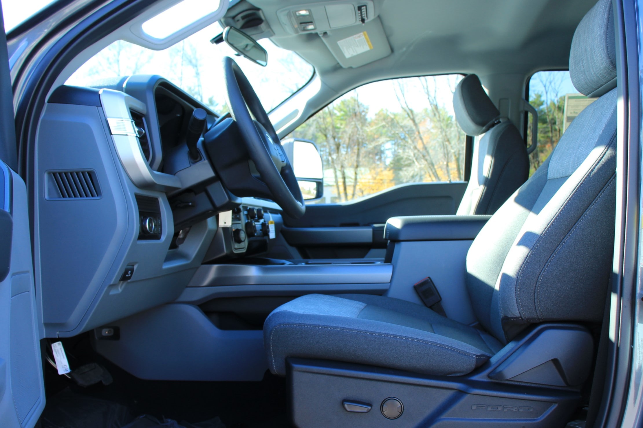 2026 Ford F-350 Super Duty XLT - Photo 10