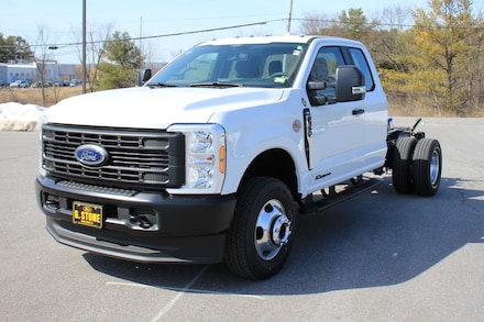 2025 Ford F-350 Chassis XL Truck Super Cab