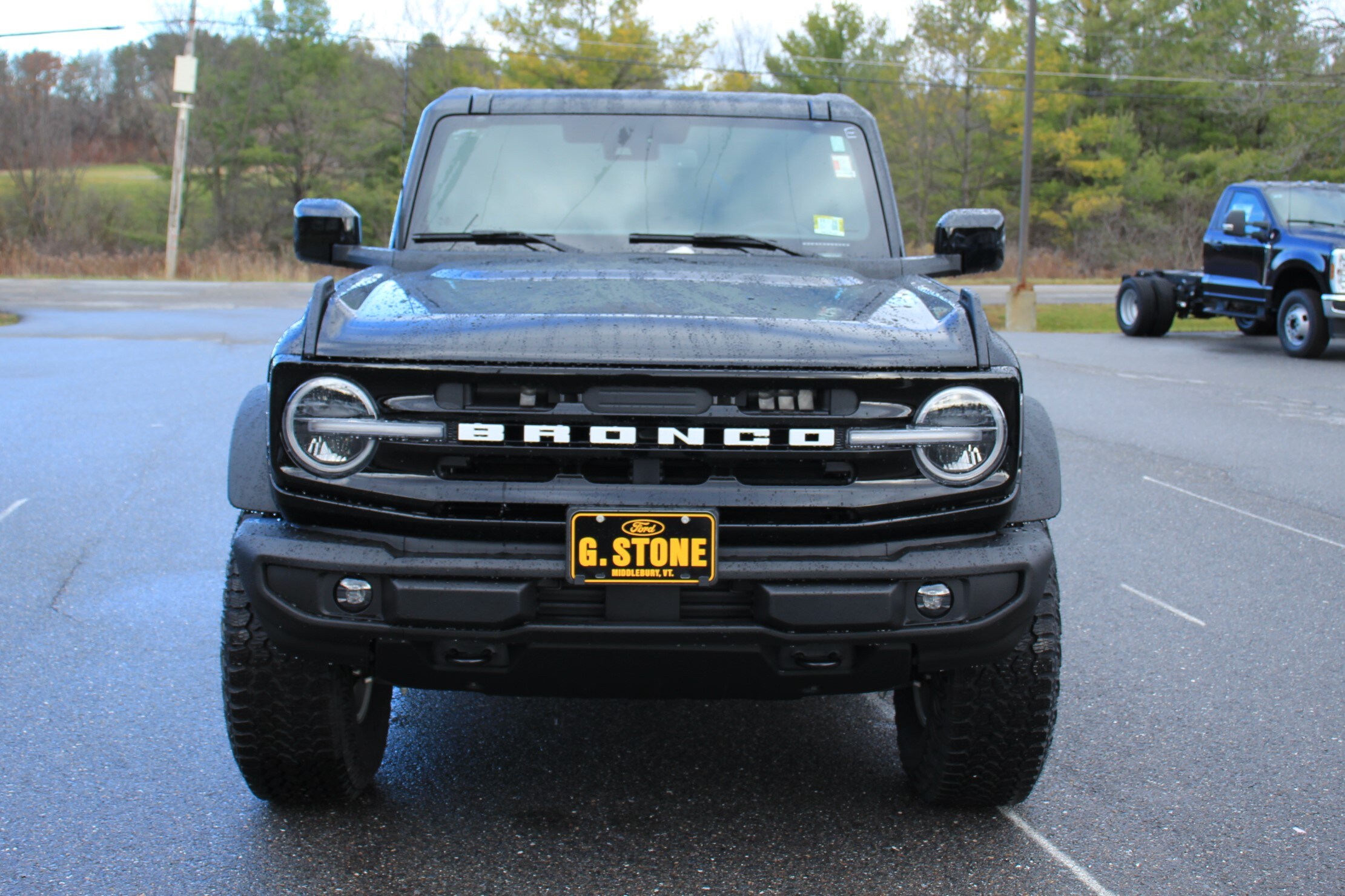 2025 Ford Bronco Outer Banks photo 2