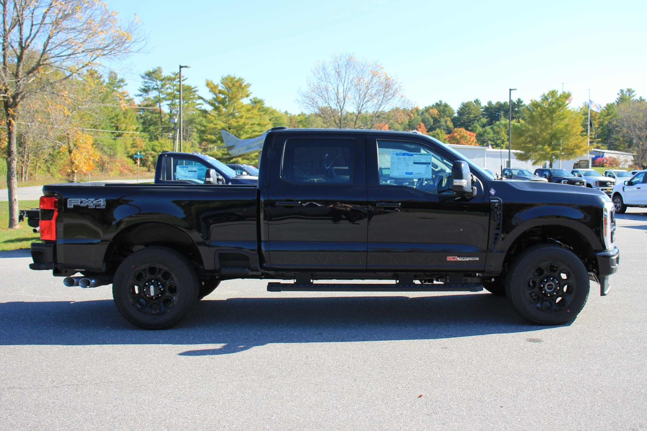 2026 Ford F-350 Lariat photo 4