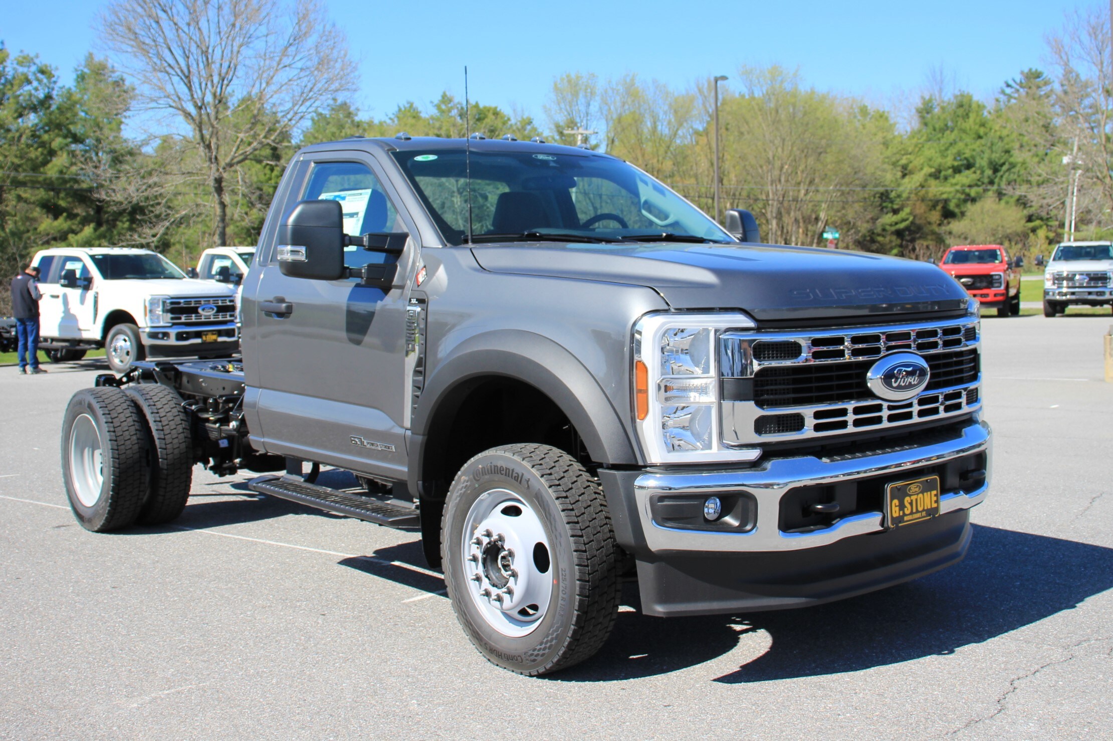2025 Ford F-550 XL photo 2