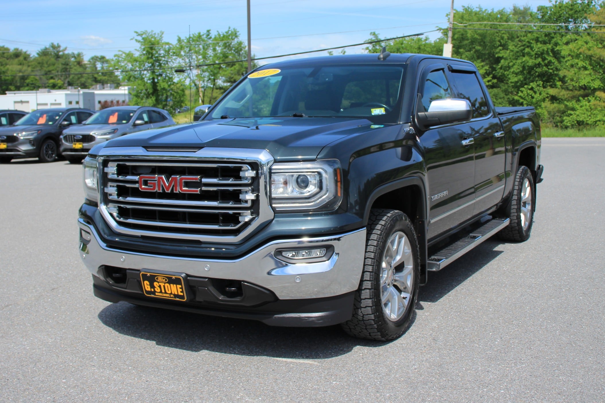 2017 GMC Sierra 4WD Crew Cab Short Box SLT's photo