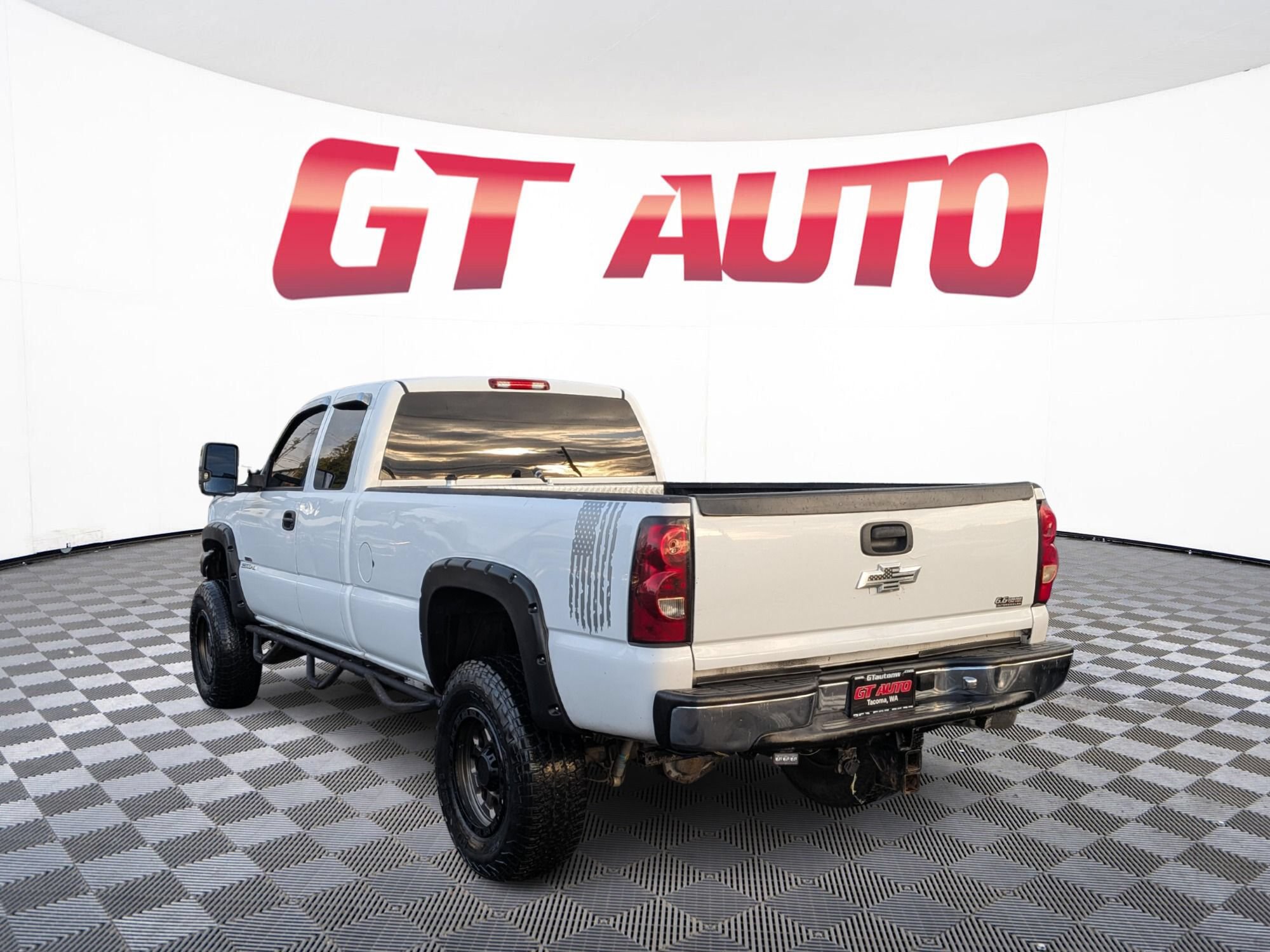 Used 2004 Chevrolet Silverado 2500HD LS Ext Cab 157.5 WB 4WD LS