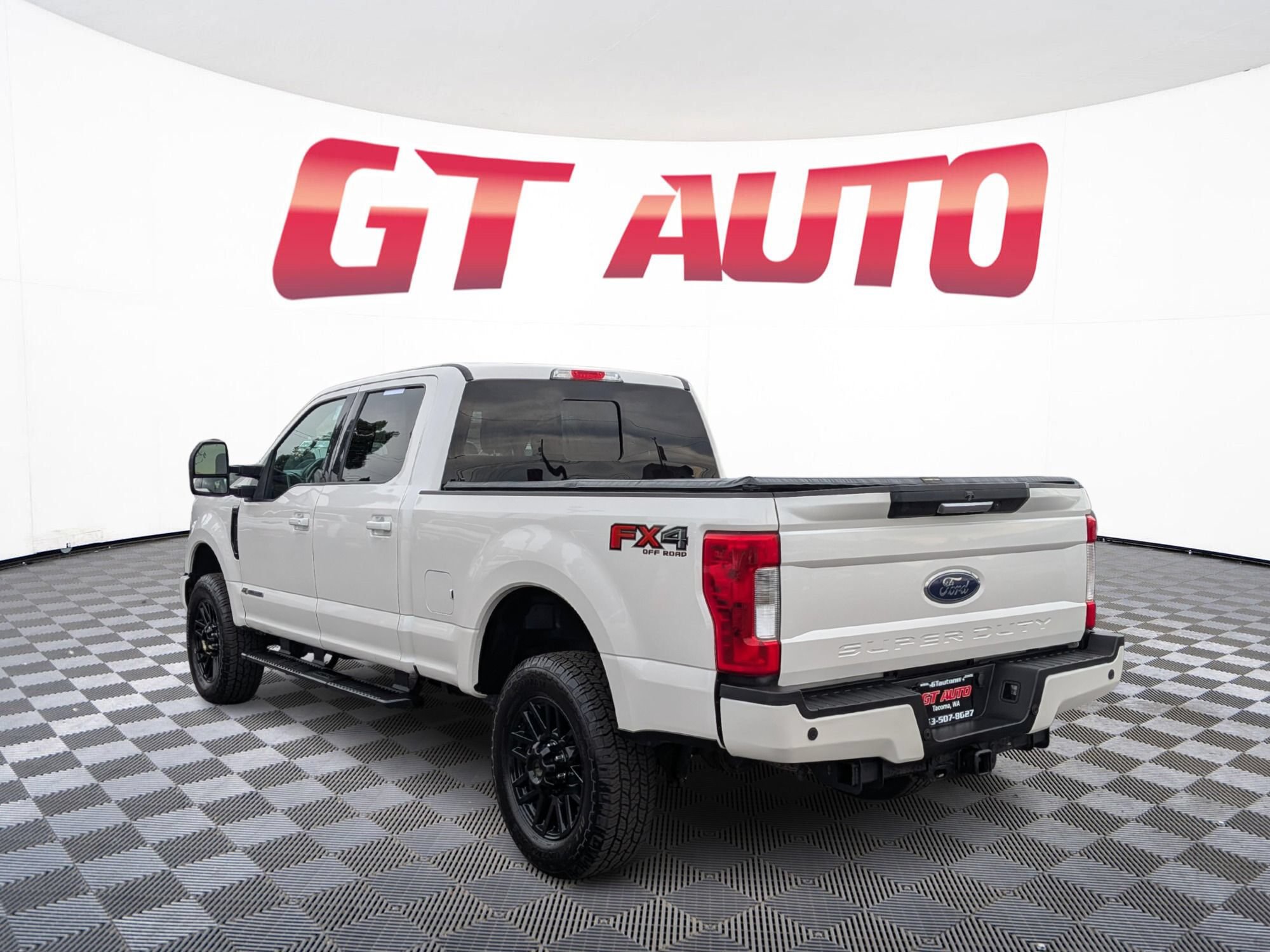 Used 2019 Ford Super Duty F-250 SRW LARIAT