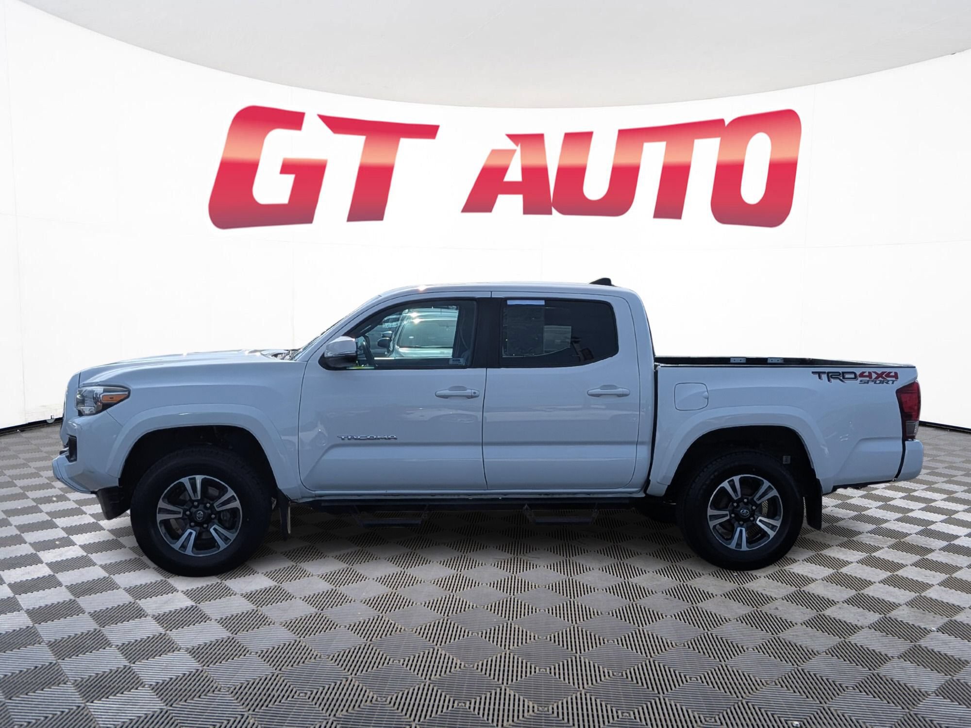 Used 2016 Toyota Tacoma TRD Sport 4WD Double Cab V6 MT TRD Sport