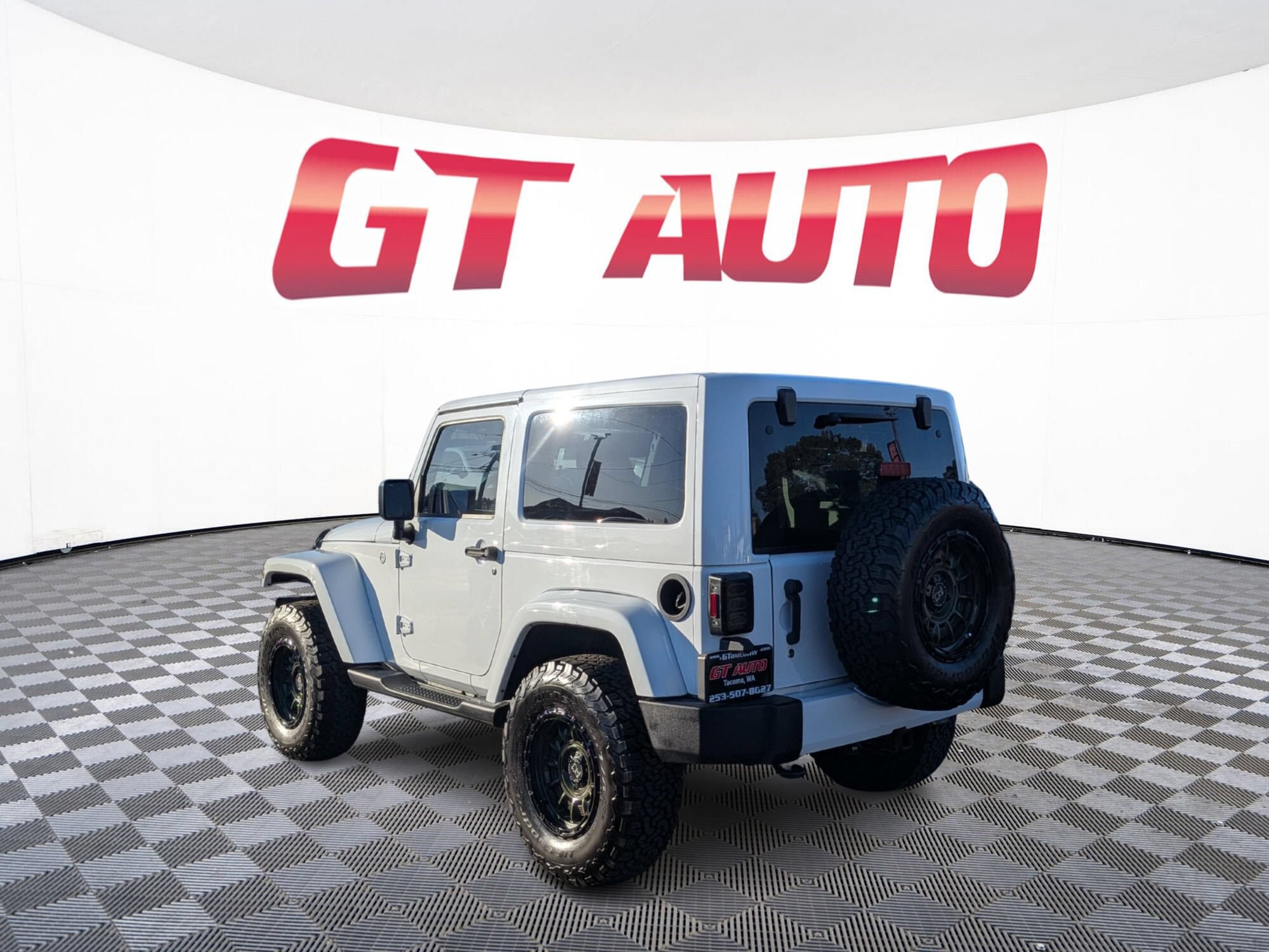 Used 2016 Jeep Wrangler Sahara 4WD Sahara