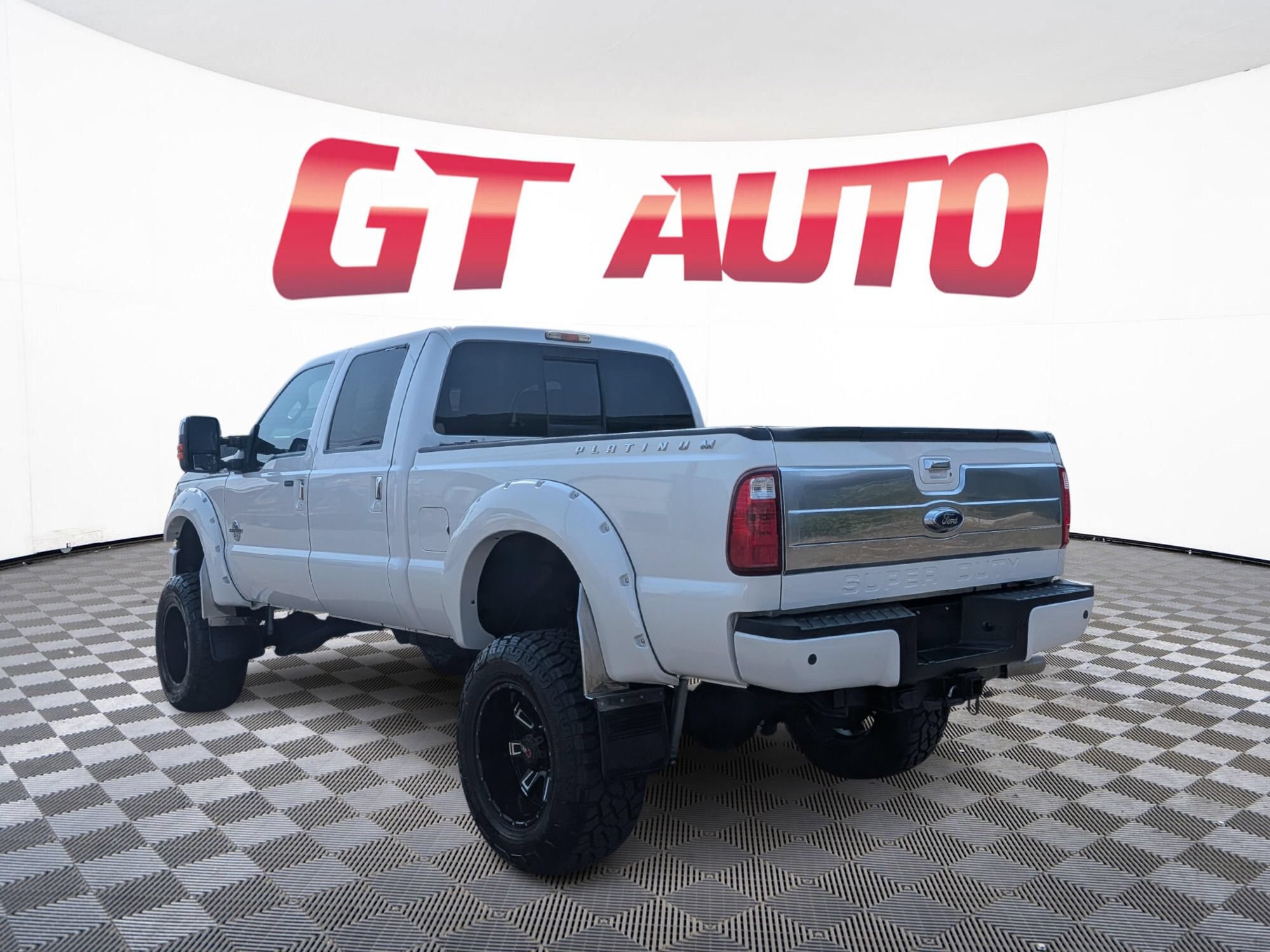 Used 2016 Ford Super Duty F-350 SRW Lariat