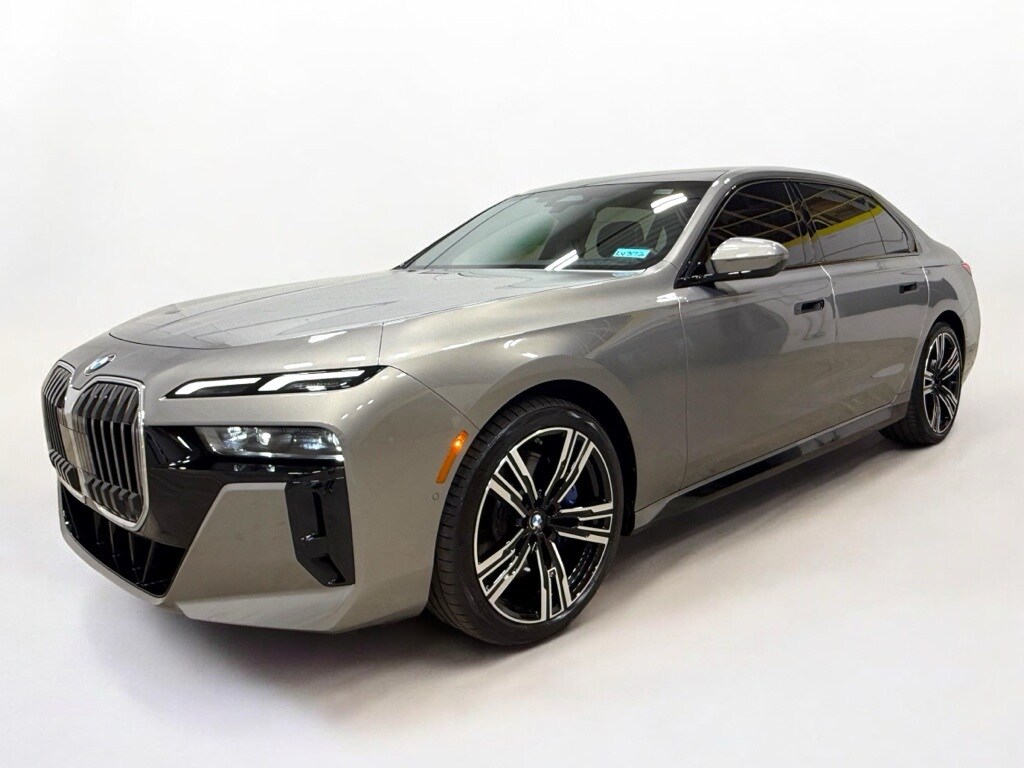 2023 Bmw 760i xDrive photo 2