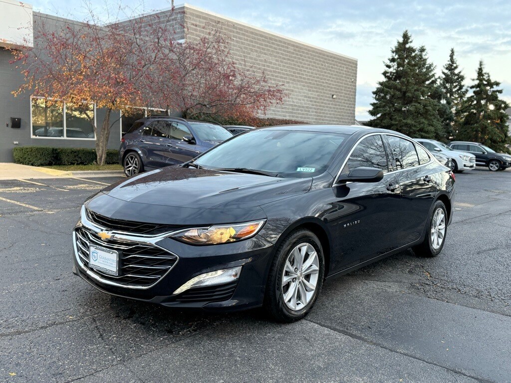 2023 Chevrolet Malibu 1LT photo 3