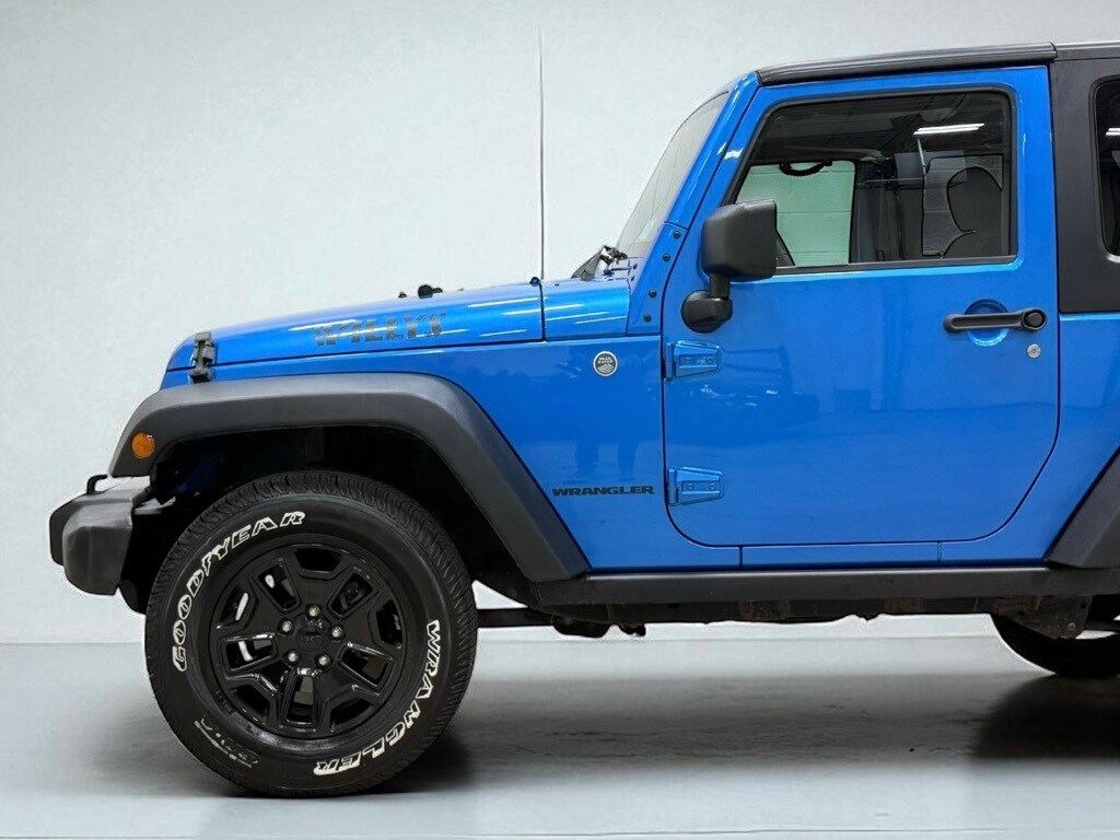 2014 Jeep Wrangler Willys Wheeler photo 2