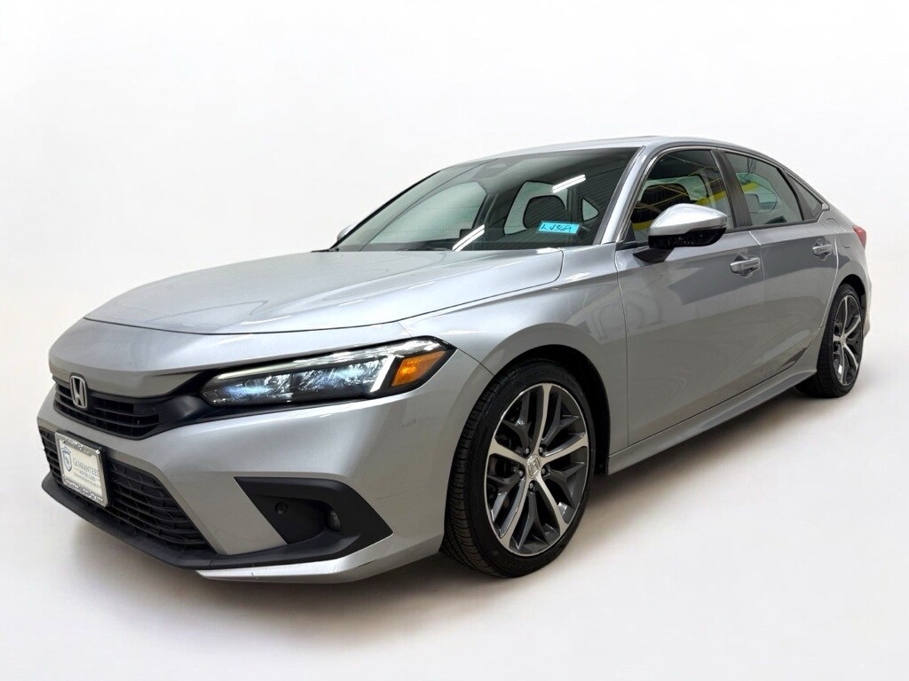 2022 Honda Civic Touring photo 3