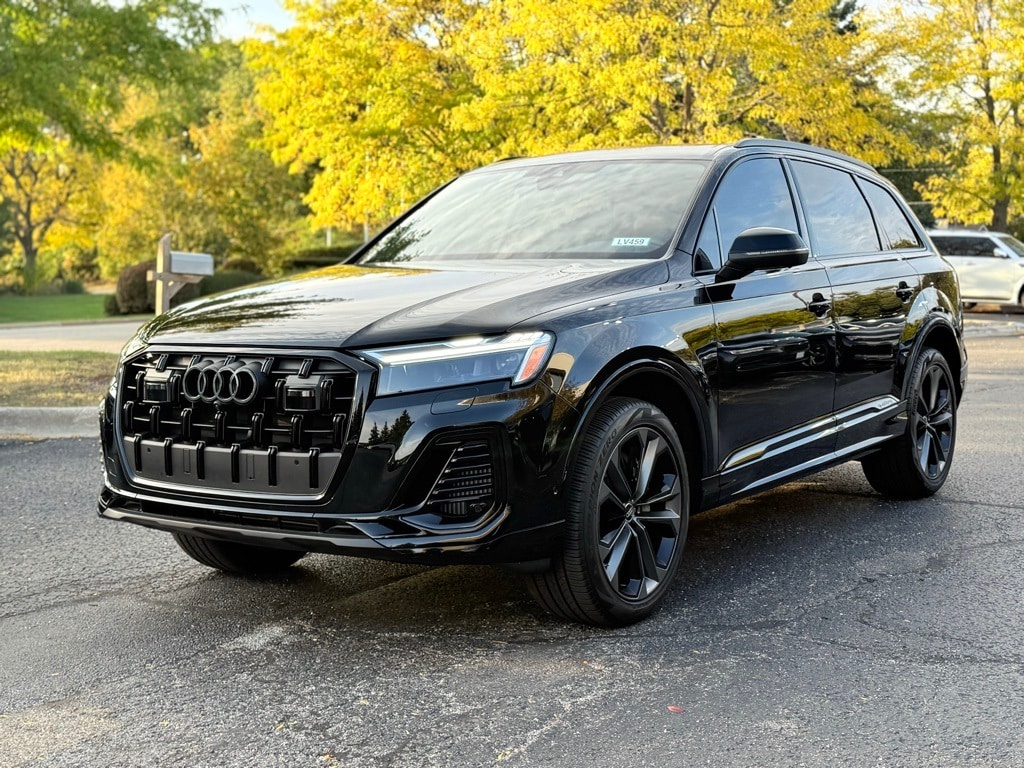 Used 2025 Audi Q7 55 Premium Plus SUV