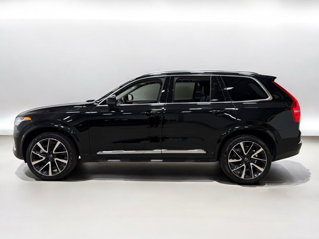 2023 Volvo XC90 Plus photo 4