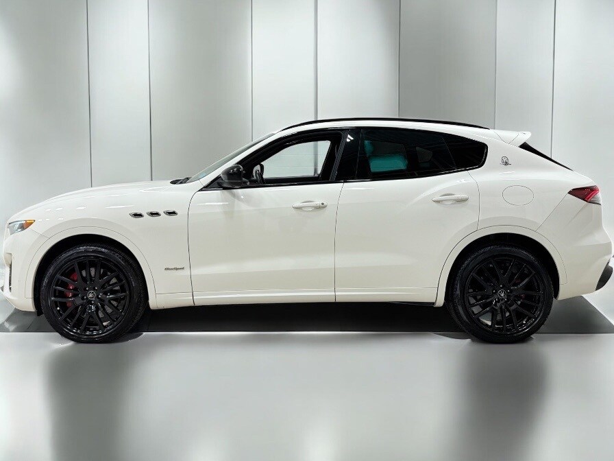 2021 Maserati Levante GranSport photo 4