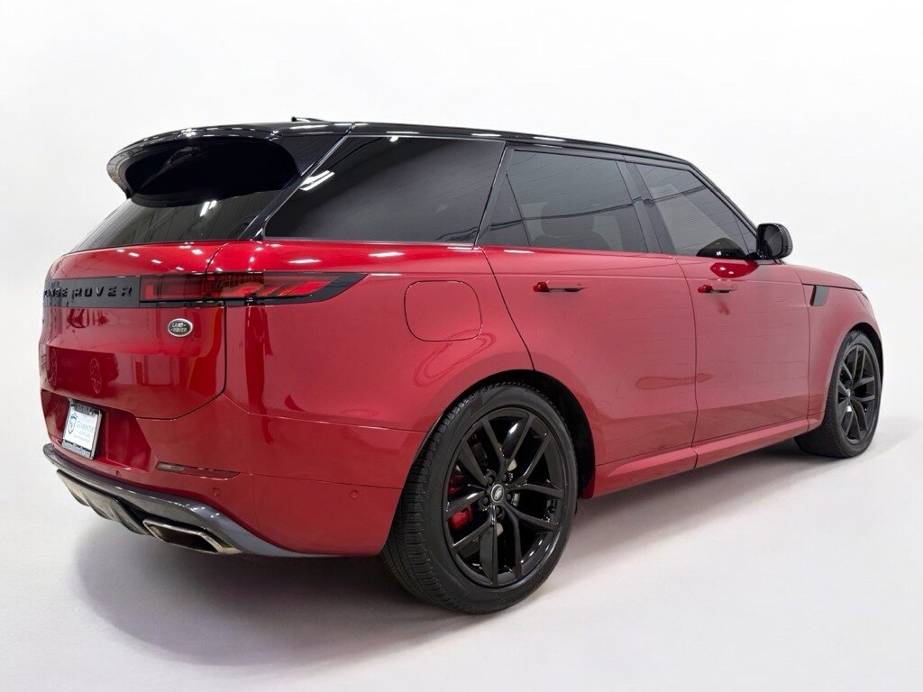 2023 Land Rover Range Rover Sport SE photo 4