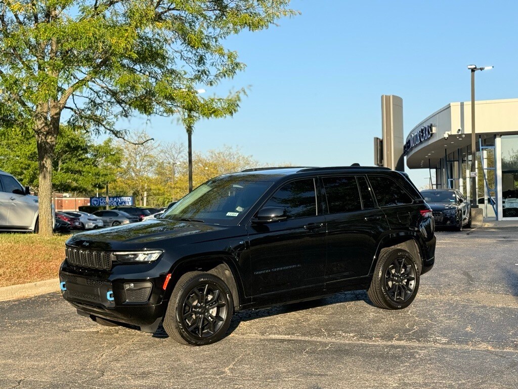 2023 Jeep Grand Cherokee 4xe photo 3