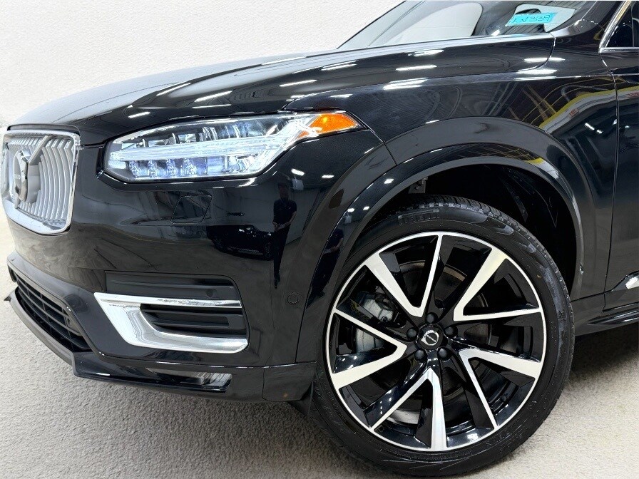 2023 Volvo XC90 Plus photo 2