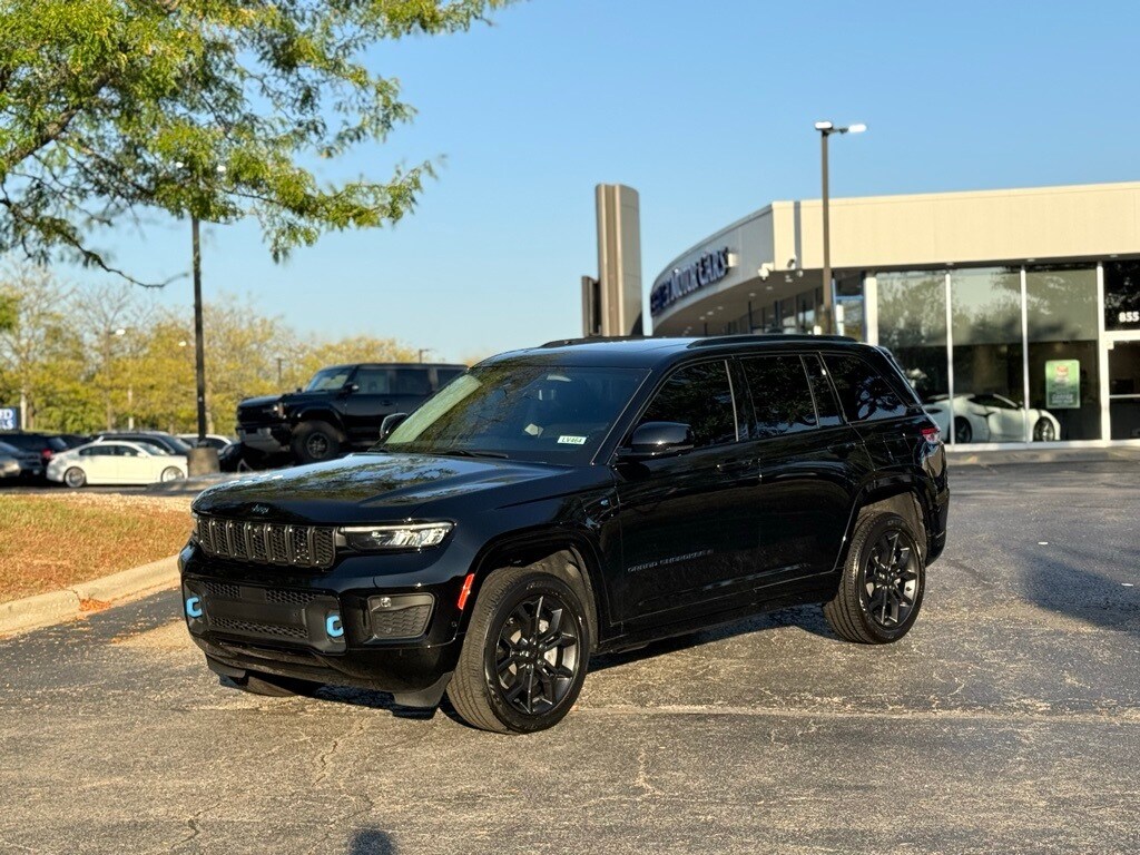 2023 Jeep Grand Cherokee 4xe photo 2