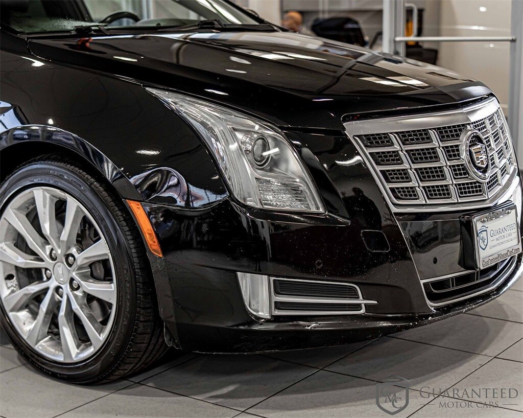 2016 Cadillac XTS Luxury photo 3