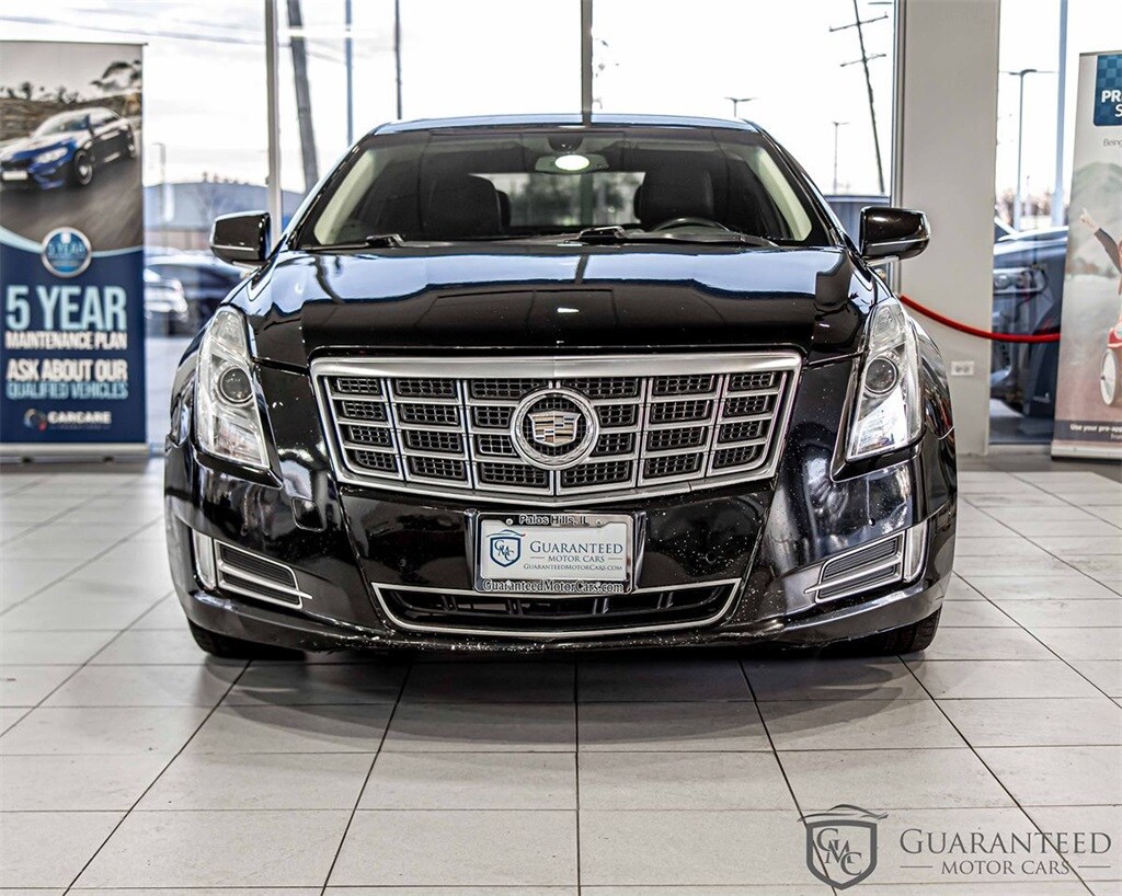2016 Cadillac XTS Luxury photo 2