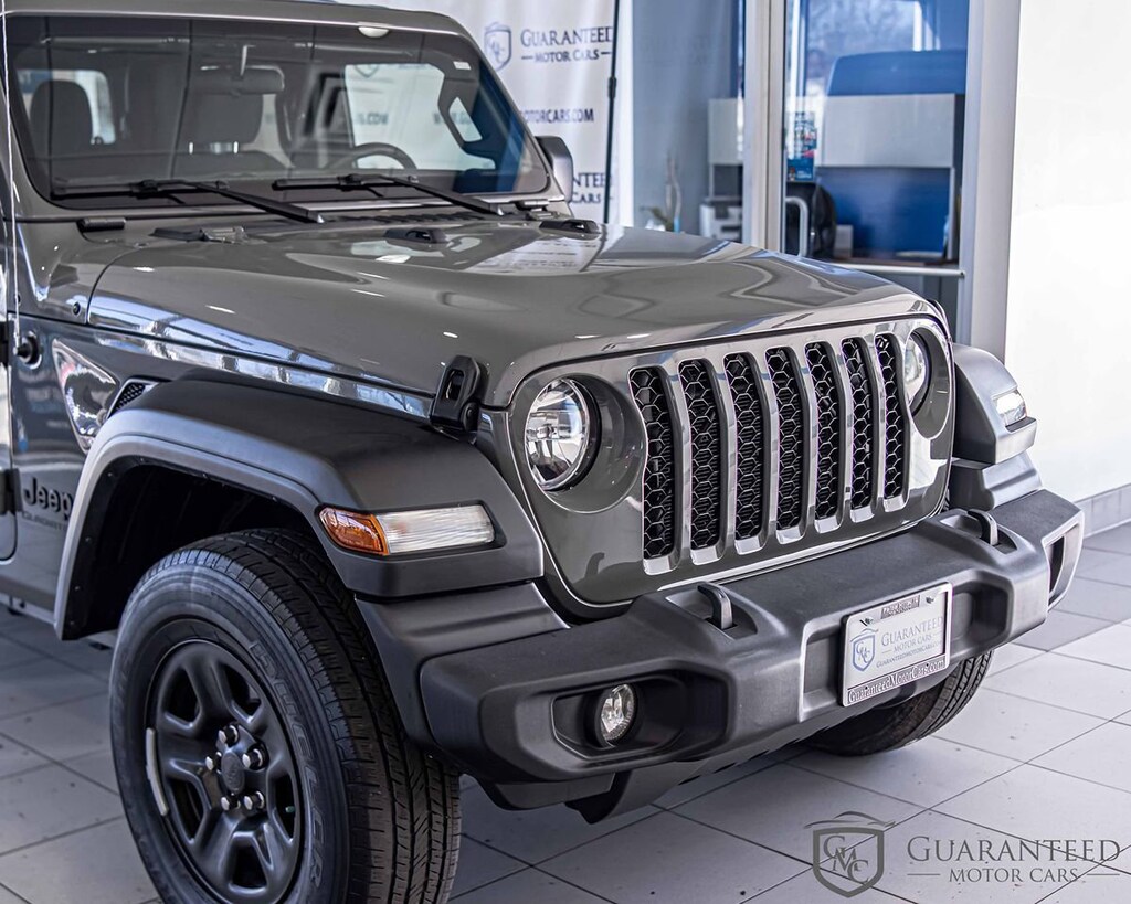 Used 2021 Jeep Gladiator Sport Sport 4x4