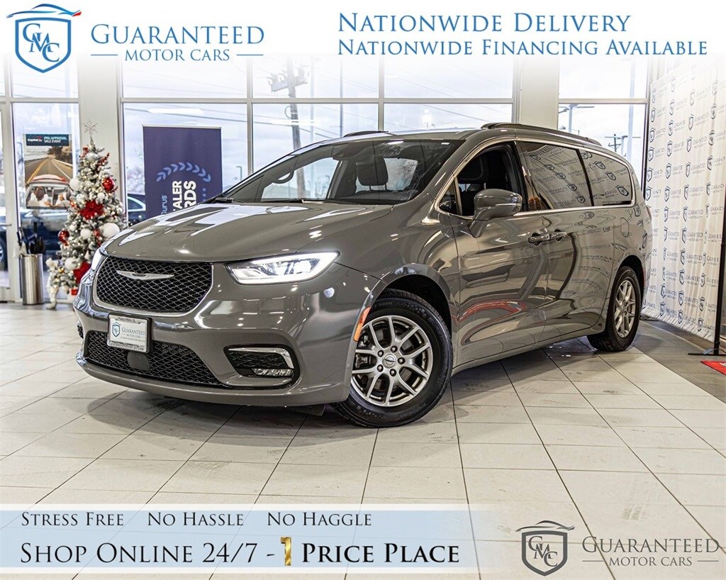 Used 2022 Chrysler Pacifica Touring Minivan/Van