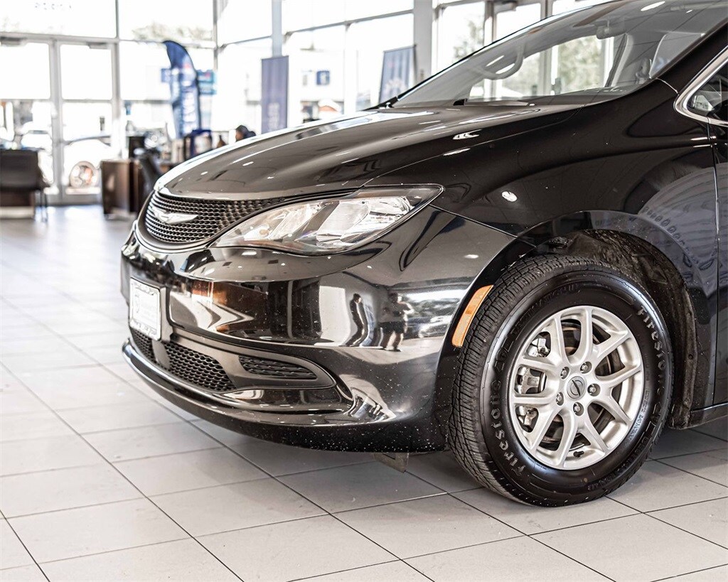 Used 2022 Chrysler Voyager LX Minivan/Van