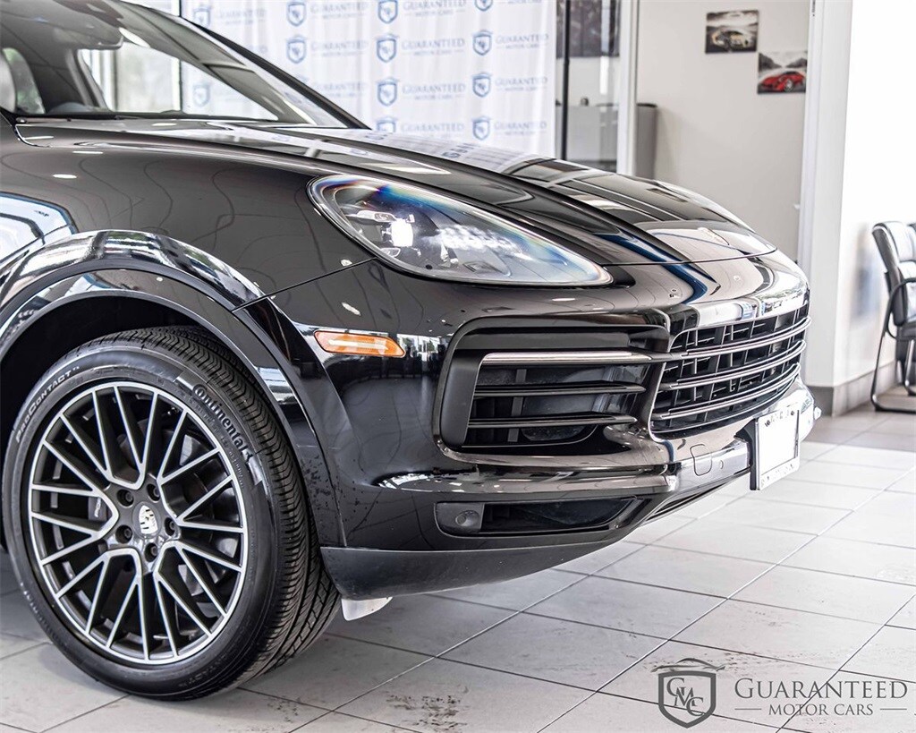 2020 Porsche Cayenne Coupe Base photo 3