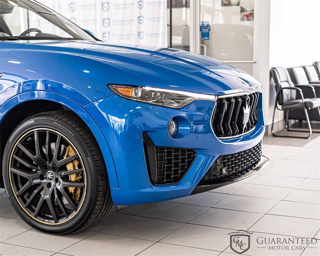 2022 Maserati Levante photo 3