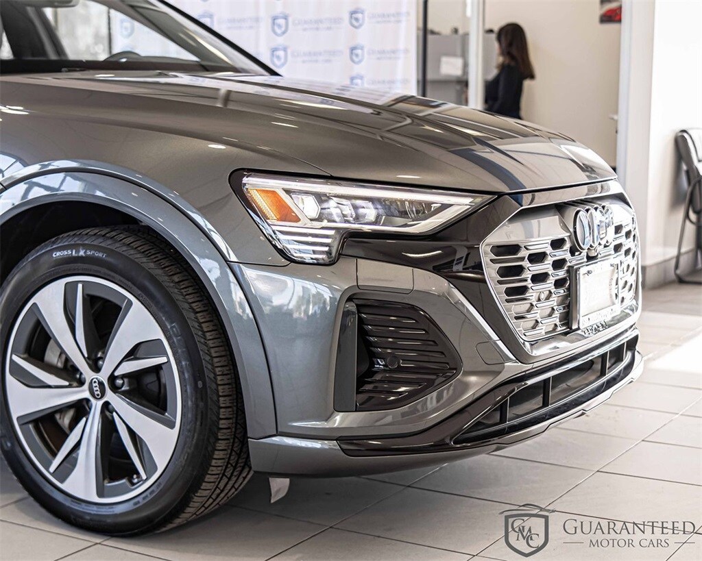 2024 Audi Q8 E-tron line Premium photo 3