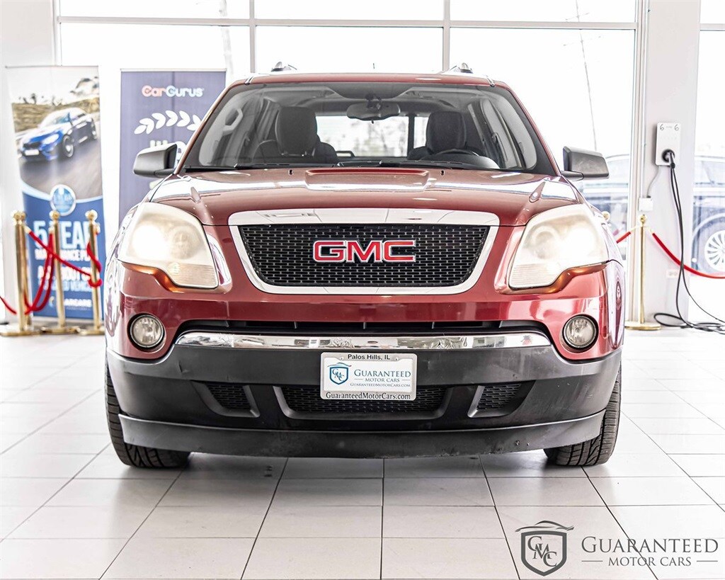 2009 Gmc Acadia SLE photo 2