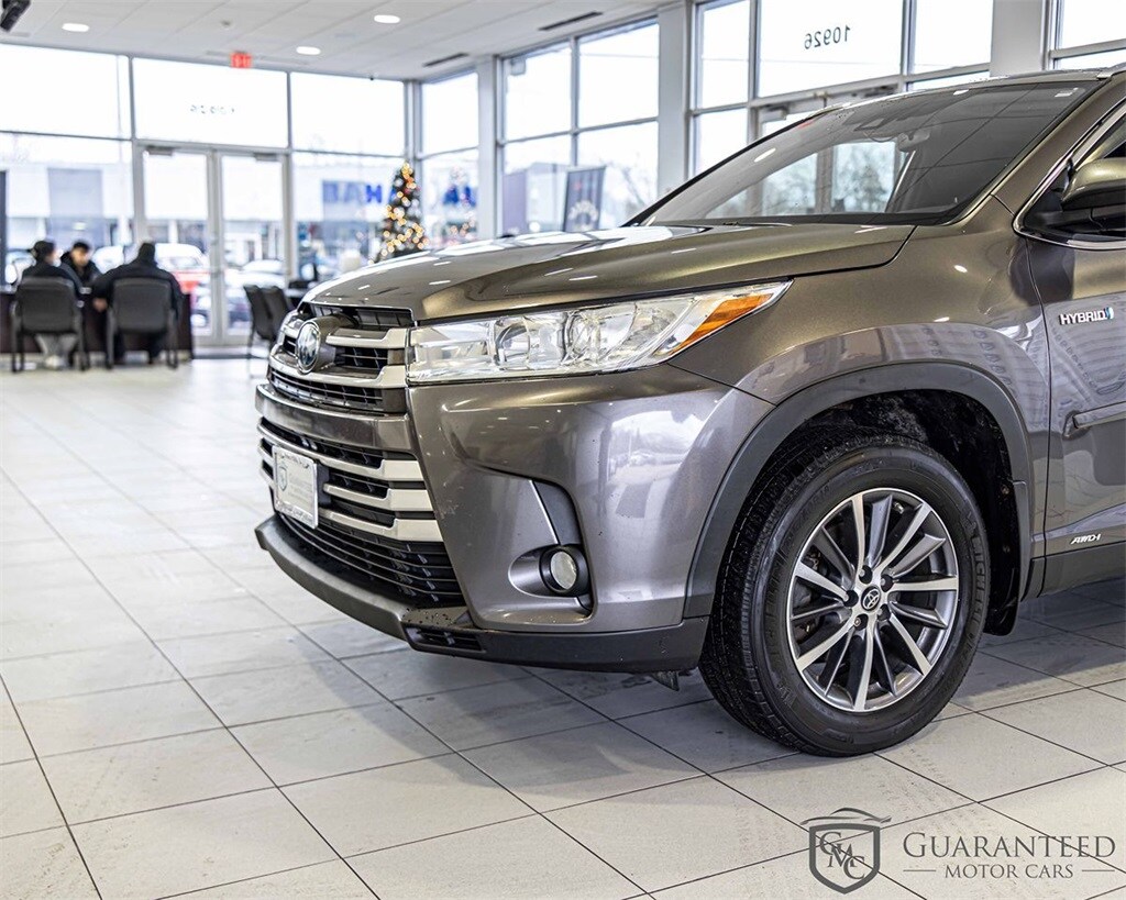 Used 2019 Toyota Highlander Hybrid XLE SUV