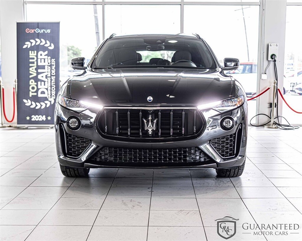 2022 Maserati Levante GT photo 2