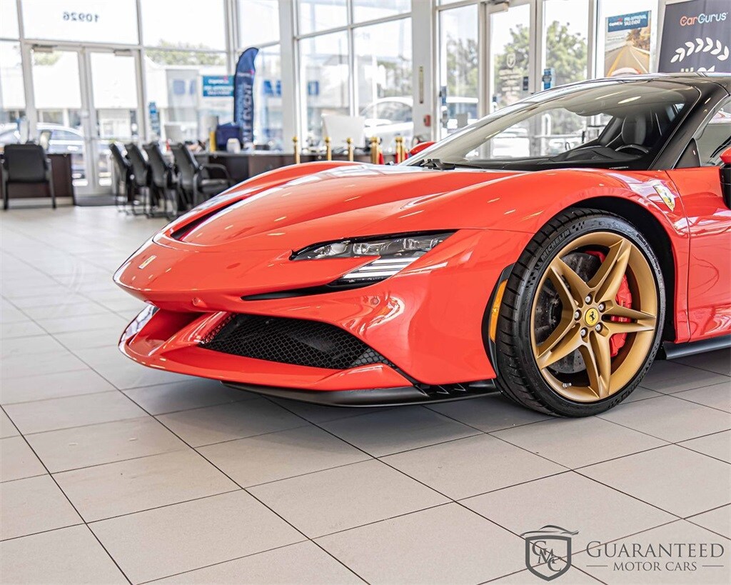 2022 Ferrari SF90 Spider Base photo 4