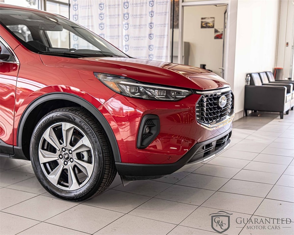 Used 2024 Ford Escape Platinum SUV