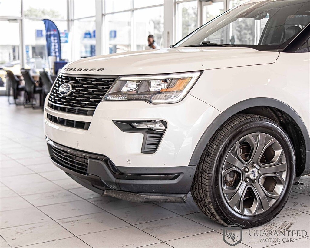 2018 Ford Explorer Sport photo 4