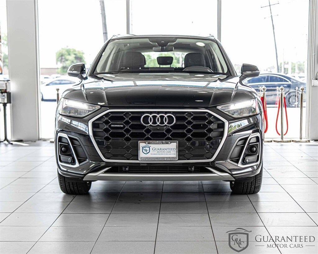 2022 Audi Q5 S line Premium Plus 45 TFSI photo 2