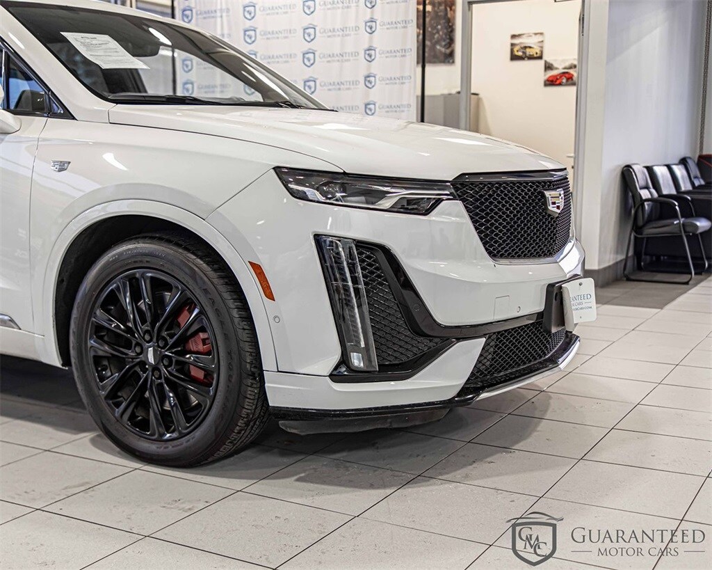 2022 Cadillac XT6 Sport photo 3