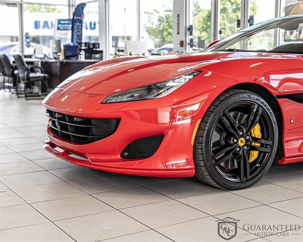 2019 Ferrari Portofino Base photo 4