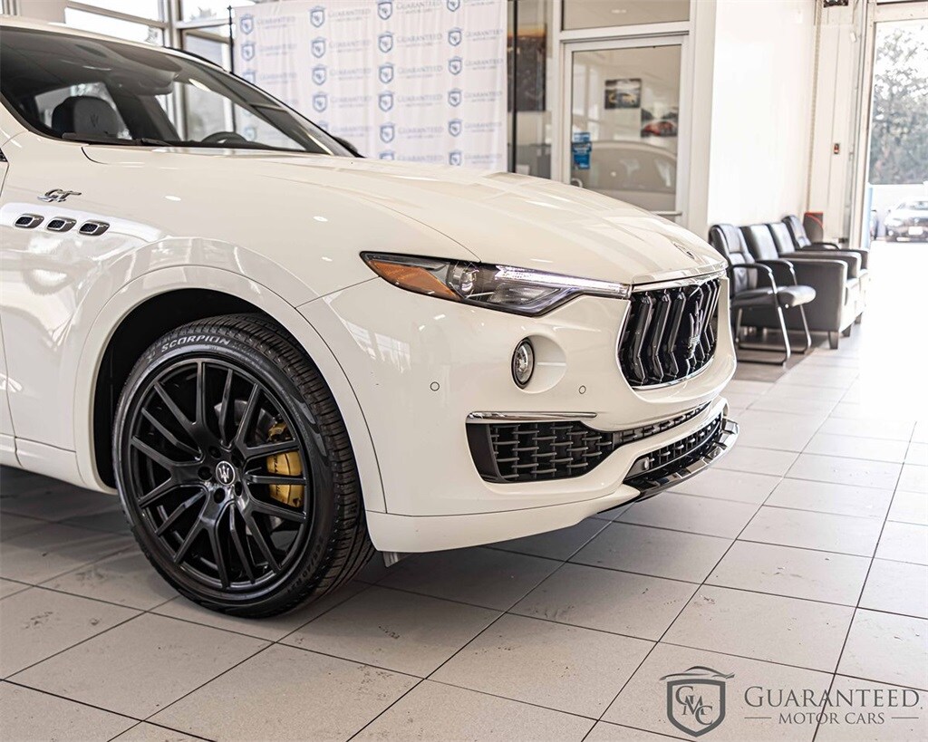 2022 Maserati Levante GT photo 3