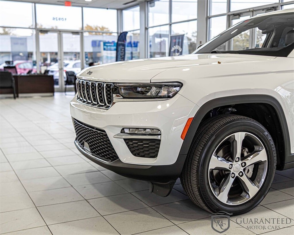 Used 2023 Jeep Grand Cherokee Limited SUV