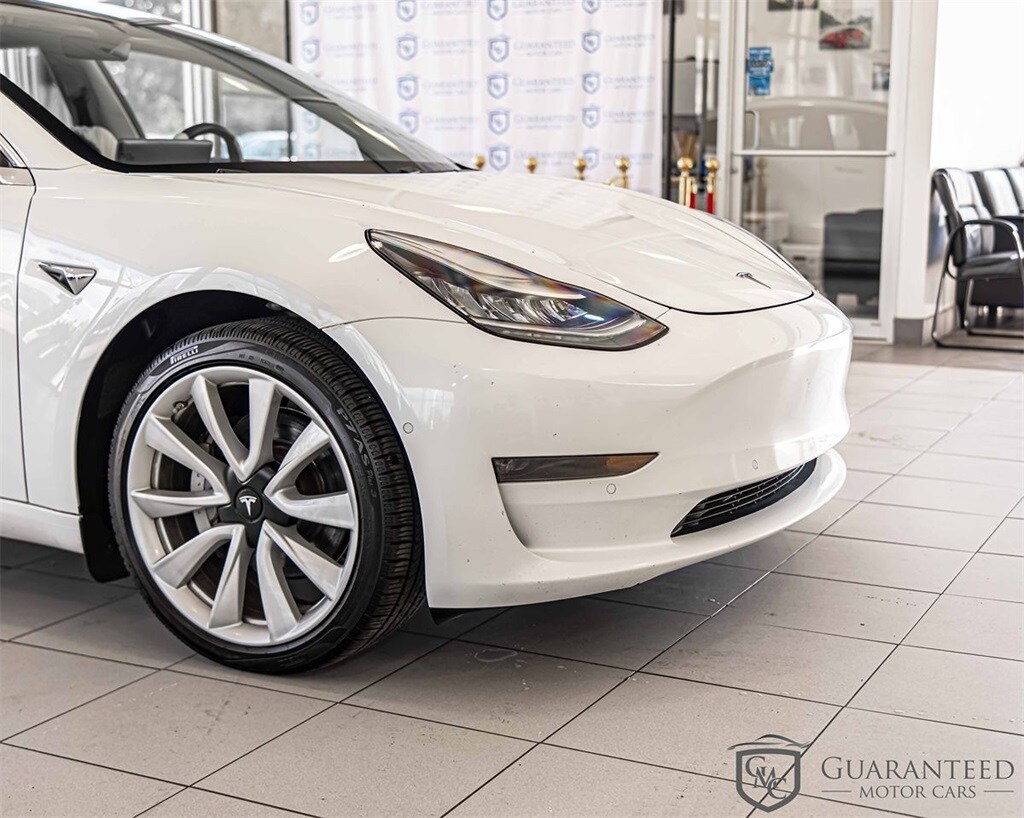 2019 Tesla Model 3 Mid Range photo 3